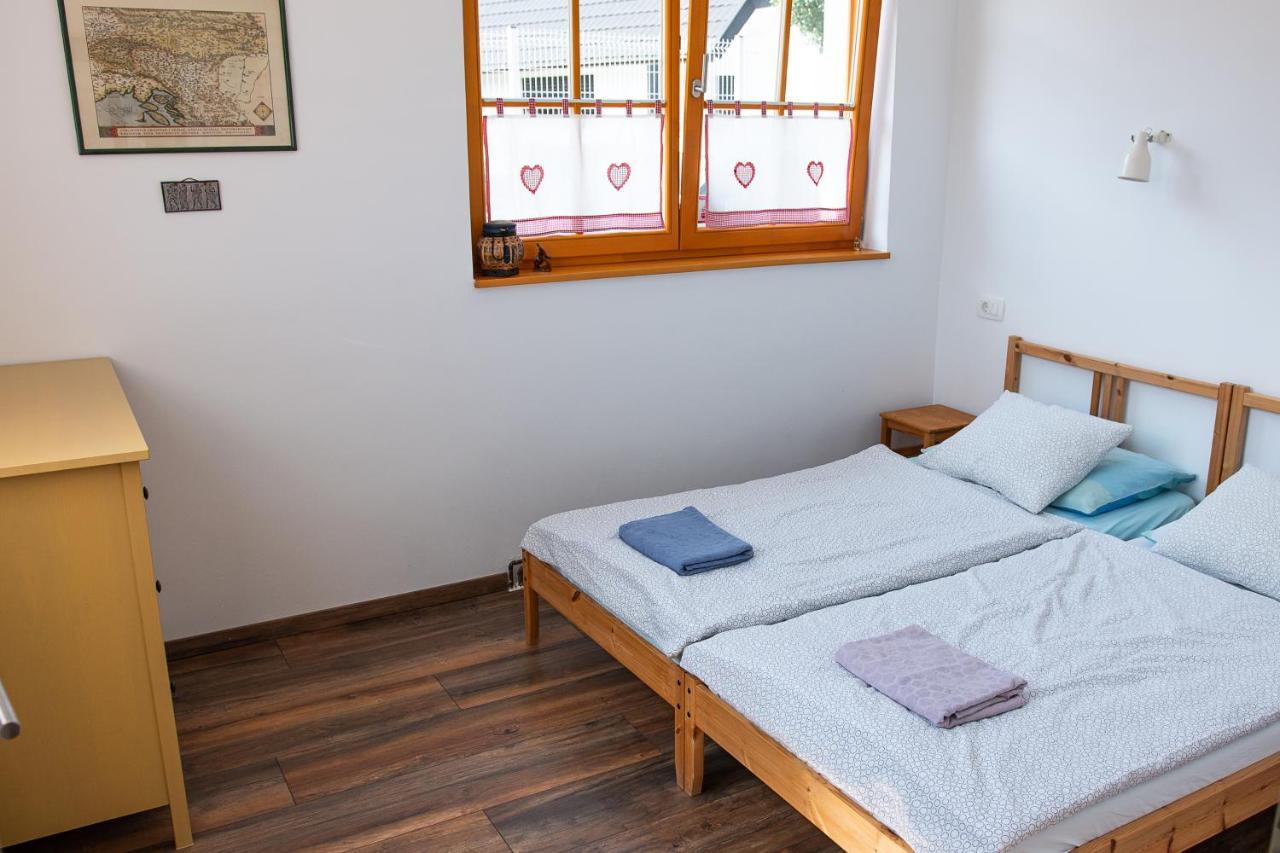 Bikeski Family Hotel, B&B, Apartaments, Rooms Mezica Exterior foto
